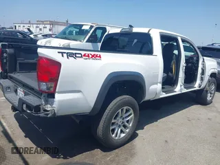 2017 Toyota Tacoma SR5 with VIN 3TMDZ5BN5HM021139, listed as a IAAI auction lot 42555465 with 139,782 mi miles and . Bid and sale history available at DreamBid. Image 4.