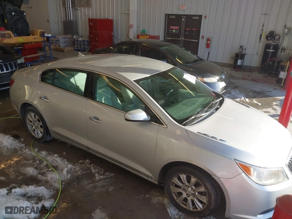 2013 Buick LaCrosse with VIN 1G4GA5E30DF289018, listed as a IAAI auction lot 41245137 with 183,772 mi miles. Bid and sale history available at carsss.com. Image 1.