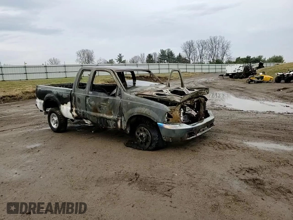 2005 Ford F-250 XL z VIN 1FTSX21P45EA19835, wystawiony jako Copart lot #50071325 z przebiegiem Nie podano mil oraz Czysty tytuł • Clean title. Historia ofert i sprzedaży dostępna na DreamBid. Obrazek 10.