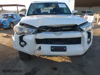 2020 Toyota 4Runner SR5 with VIN JTEBU5JR6L5775347, listed as a IAAI auction lot 41290016 with 59,610 mi miles. Bid and sale history available at carsss.com. Image 6.