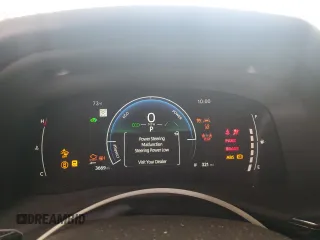 2025 Toyota Camry LE z VIN 4T1DAACK7SU550546, wystawiony jako Copart lot #54840245 z przebiegiem 3 669 mil mil oraz Szkoda całkowita • Salvage title. Historia ofert i sprzedaży dostępna na DreamBid. Obrazek 9.