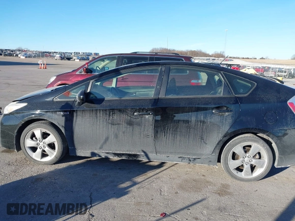 2013 Toyota Prius One with VIN JTDKN3DU4D1646120, listed as a IAAI auction lot 41425501 with 90,294 mi miles. Bid and sale history available at carsss.com. Image 14.