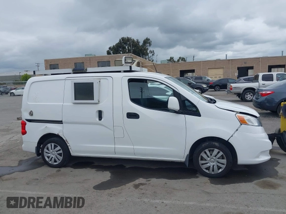 2015 Nissan NV200 SV with VIN 3N6CM0KN8FK691089, listed as a IAAI auction lot 42112026 with 95,972 mi miles. Bid and sale history available at carsss.com. Image 13.