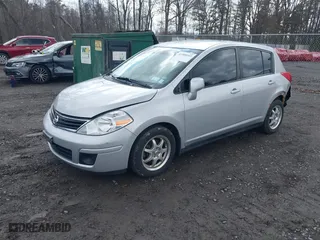2011 Nissan Versa 1.8 S with VIN 3N1BC1CP5BL405262, listed as a IAAI auction lot 41908165 with 98,816 mi miles. Bid and sale history available at carsss.com. Image 2.