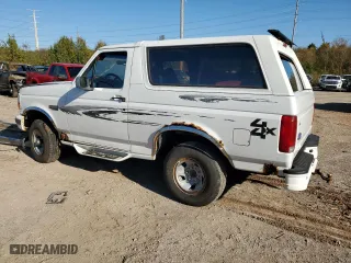 1995 Ford Bronco Custom with VIN 1FMEU15H1SLB05688, listed as a Copart auction lot 79738794 with 0 mi miles and Salvage Title. Bid and sale history available at carsss.com. Image 2.