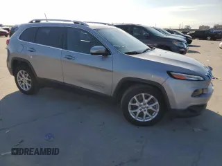2018 Jeep Cherokee Latitude Plus with VIN 1C4PJLLBXJD538662, listed as a Copart auction lot 55590635 with 83,546 mi miles and Salvage title. Bid and sale history available at DreamBid. Image 4.