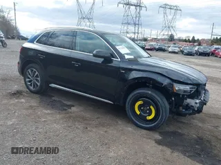 2023 Audi Q5 S line Premium with VIN WA1GAAFY5P2137099, listed as a IAAI auction lot 41731383 with 17,140 mi miles. Bid and sale history available at carsss.com. Image 1.