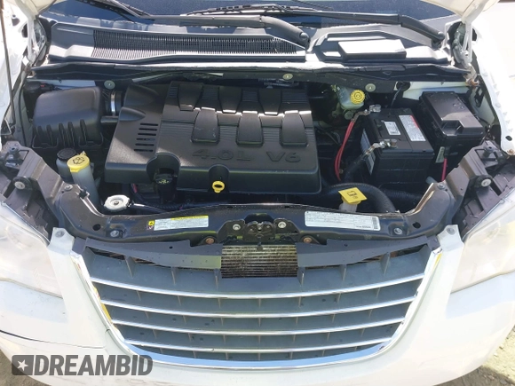 2009 Chrysler Town & Country Touring with VIN 2A8HR54X89R642118, listed as a IAAI auction lot 41844247 with 161,651 mi miles and . Bid and sale history available at DreamBid. Image 10.