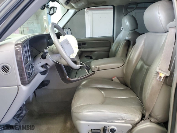 2005 GMC Yukon Denali with VIN 1GKEK63U25J140347, listed as a Copart auction lot 73435764 with 161,028 mi miles and Salvage Title. Bid and sale history available at carsss.com. Image 7.