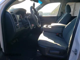 2019 Ram 1500 Tradesman with VIN 1C6RR7FGXKS618578, listed as a Copart auction lot 44181215 with 91,348 mi miles and Salvage title. Bid and sale history available at DreamBid. Image 7.