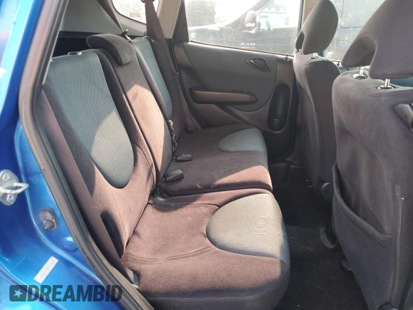 2008 Honda Fit Sport with VIN JHMGD38688S023439, listed as a Copart auction lot 64598514 with 275,095 mi miles and Salvage Title. Bid and sale history available at carsss.com. Image 10.