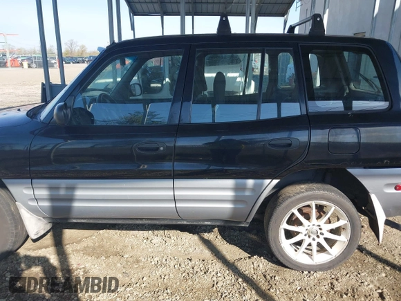 2000 Toyota RAV4 with VIN JT3GP10V5Y7073965, listed as a IAAI auction lot 42013237 with 284,594 mi miles and . Bid and sale history available at DreamBid. Image 14.