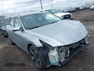 2022 Hyundai Elantra SEL z VIN 5NPLN4AG9NH078241, wystawiony jako IAAI lot #41864349 z przebiegiem 41 860 mil mil oraz . Historia ofert i sprzedaży dostępna na DreamBid. Obrazek 1.