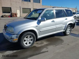 2003 Suzuki XL-7 Touring with VIN JS3TX92V734114162, listed as a IAAI auction lot 41250622 with 227,494 mi miles. Bid and sale history available at carsss.com. Image 18.