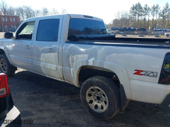 2004 Chevrolet Silverado 1500 Crew Cab Z71 with VIN 2GCEK13T641400781, listed as a IAAI auction lot 41888512 with 9,999,999 mi miles. Bid and sale history available at carsss.com. Image 14.