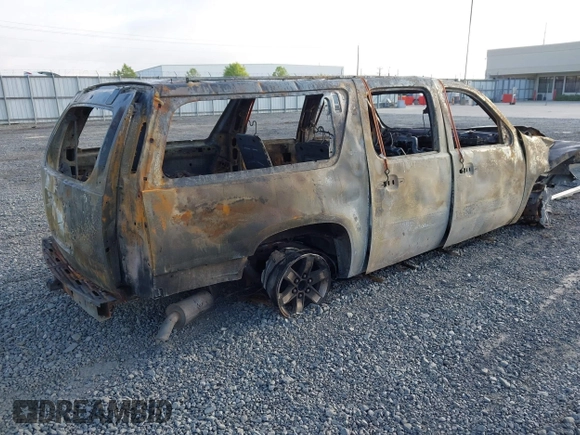 2011 GMC Yukon XL SLT with VIN 1GKS1KE0XBR278126, listed as a IAAI auction lot 42042982 with 1 mi miles. Bid and sale history available at carsss.com. Image 4.