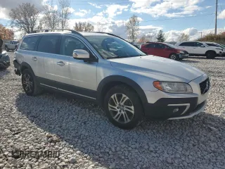 2015 Volvo XC70 T5 Drive-E Premier with VIN YV440MBK4F1220667, listed as a Copart auction lot 77652844 with 173,704 mi miles and Clean Title. Bid and sale history available at DreamBid. Image 4.