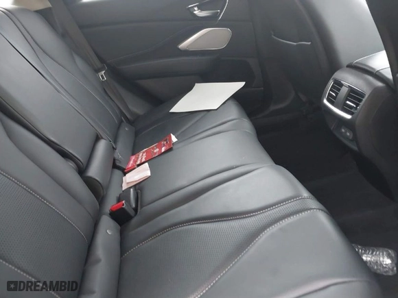 2019 Acura RDX w/Technology Pkg with VIN 5J8TC2H5XKL016533, listed as a IAAI auction lot 41877814 with 73,906 mi miles. Bid and sale history available at carsss.com. Image 8.