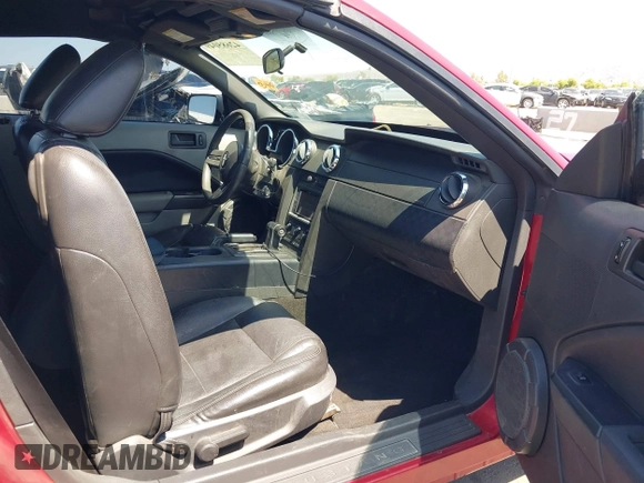 2005 Ford Mustang Deluxe with VIN 1ZVFT84N455197638, listed as a IAAI auction lot 42685049 with 177,405 mi miles and . Bid and sale history available at DreamBid. Image 5.
