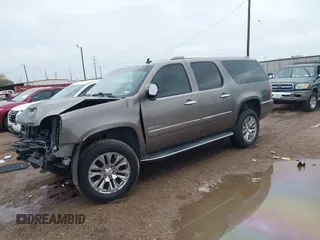 2012 GMC Yukon XL Denali with VIN 1GKS2MEF8CR184664, listed as a IAAI auction lot 41901537 with 208,500 mi miles. Bid and sale history available at carsss.com. Image 2.