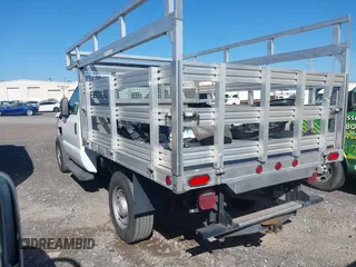 2013 Ford F-250 XL с VIN 1FDBF2A60DEA36359, выставлен на аукционе IAAI как лот 41638468 с пробегом 59 355 миль миль и . История ставок и продаж доступна на DreamBid. Изображение 3.
