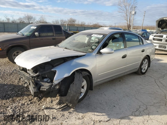 2002 Nissan Altima SL with VIN 1N4AL11D72C219113, listed as a Copart auction lot 82218234 with 0 mi miles and Salvage Title. Bid and sale history available at carsss.com. Image 1.
