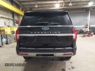 2022 Ford Expedition XLT with VIN 1FMJU1JT0NEA48370, listed as a IAAI auction lot 41340682 with 34,238 mi miles. Bid and sale history available at carsss.com. Image 17.