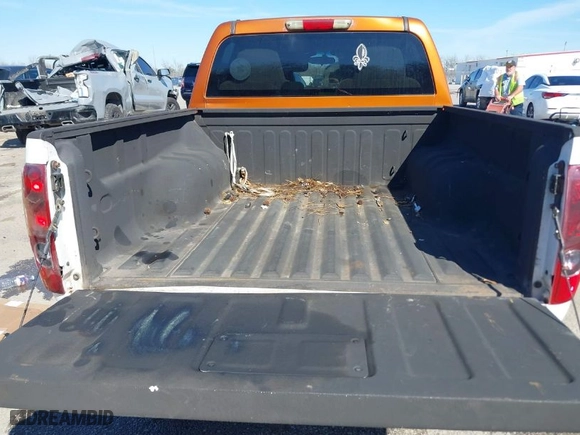 2005 Chevrolet Colorado 1SB LS Z85 with VIN 1GCCS136458181030, listed as a IAAI auction lot 41672611 with 258,628 mi miles. Bid and sale history available at carsss.com. Image 8.