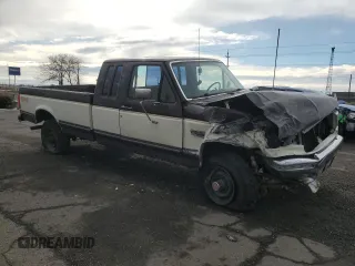 1991 Ford F-250 z VIN 1FTHX26G1MKB21130, wystawiony jako Copart lot #42222245 z przebiegiem 13 849 mil mil oraz Szkoda całkowita • Salvage title. Historia ofert i sprzedaży dostępna na DreamBid. Obrazek 4.