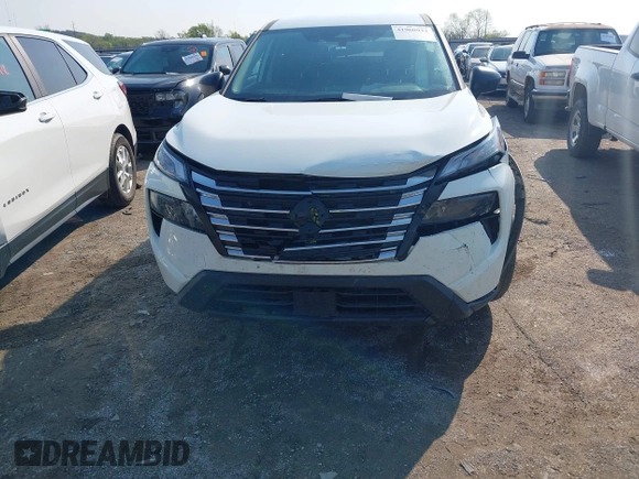 2025 Nissan Rogue S z VIN 5N1BT3AB4SC777425, wystawiony jako IAAI lot #41960932 z przebiegiem 14 073 mil mil oraz . Historia ofert i sprzedaży dostępna na DreamBid. Obrazek 12.