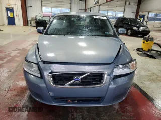 2008 Volvo V50 2.4L with VIN YV1MW390082427905, listed as a Copart auction lot 81462534 with 105,219 mi miles and Salvage Title. Bid and sale history available at carsss.com. Image 5.