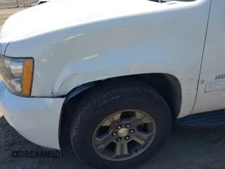 2007 Chevrolet Tahoe LTZ with VIN 1GNFK13007J149042, listed as a IAAI auction lot 41995090 with 216,748 mi miles and . Bid and sale history available at DreamBid. Image 6.