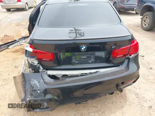 2016 BMW M3 z VIN WBS8M9C52G5D31237, wystawiony jako IAAI lot #42205887 z przebiegiem 106 608 mil mil oraz . Historia ofert i sprzedaży dostępna na DreamBid. Obrazek 16.