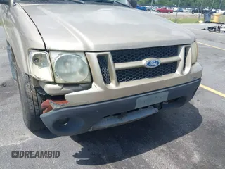 2001 Ford Explorer Sport Trac with VIN 1FMZU67E51UC84439, listed as a IAAI auction lot 42504240 with 290,657 mi miles and . Bid and sale history available at DreamBid. Image 6.