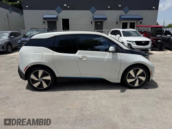 2014 BMW i3 with VIN WBY1Z2C54EV284626, listed as a Copart auction lot 61809165 with 27,008 mi miles and Clean title. Bid and sale history available at DreamBid. Image 12.
