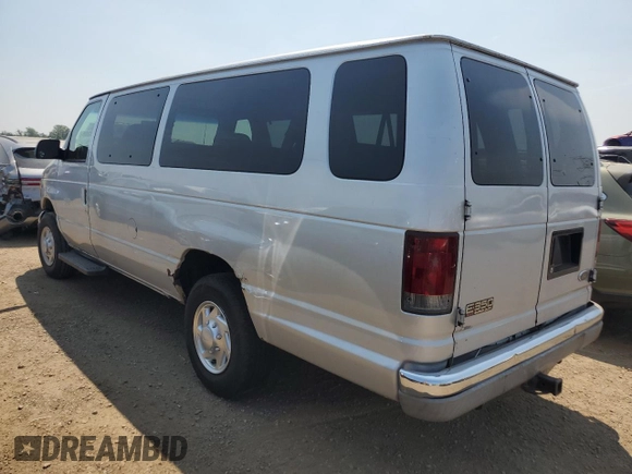 2002 Ford Econoline Passenger XL with VIN 1FBSS31L52HB63264, listed as a Copart auction lot 65820305 with 196,865 mi miles and Clean title. Bid and sale history available at DreamBid. Image 2.