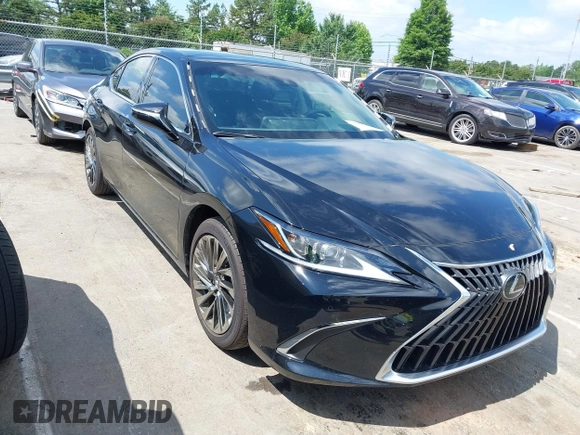 2024 Lexus ES 350 Luxury z VIN 58AEZ1B15RU180643, wystawiony jako IAAI lot #42296720 z przebiegiem 19 457 mil mil oraz . Historia ofert i sprzedaży dostępna na DreamBid. Obrazek 1.