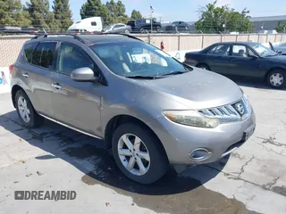 2009 Nissan Murano SL z VIN JN8AZ18U49W003389, wystawiony jako IAAI lot #42493148 z przebiegiem 162 960 mil mil oraz . Historia ofert i sprzedaży dostępna na DreamBid. Obrazek 1.