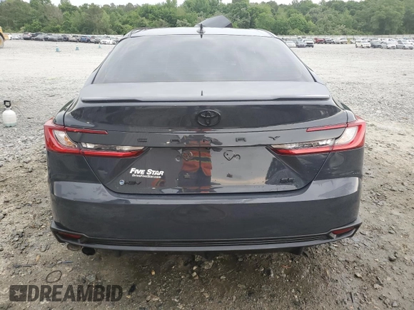 2025 Toyota Camry LE z VIN 4T1DAACK1SU542071, wystawiony jako Copart lot #54519935 z przebiegiem Nie podano mil oraz Nie do naprawy • Non repairable. Historia ofert i sprzedaży dostępna na DreamBid. Obrazek 6.