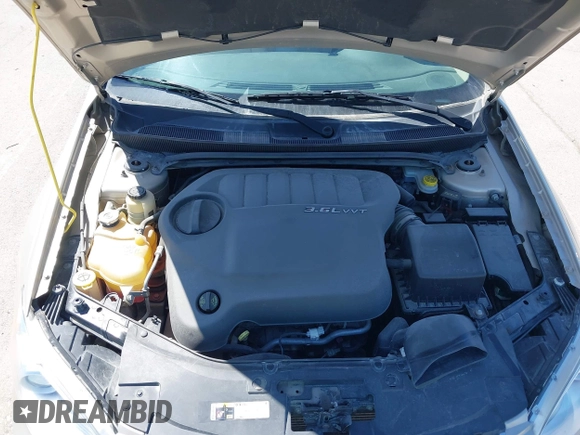 2014 Chrysler 200 LX with VIN 1C3CCBAGXEN171400, listed as a IAAI auction lot 42139655 with 92,188 mi miles and . Bid and sale history available at carsss.com. Image 10.