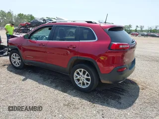 2017 Jeep Cherokee Latitude z VIN 1C4PJMCS2HW615674, wystawiony jako IAAI lot #42407282 z przebiegiem 98 185 mil mil oraz . Historia ofert i sprzedaży dostępna na DreamBid. Obrazek 3.