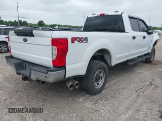 2022 Ford Super Duty F-250 SRW XL with VIN 1FT7W2BT1NEC16997, listed as a IAAI auction lot 42171344 with 118,681 mi miles. Bid and sale history available at carsss.com. Image 4.