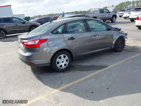 2013 Ford Focus S with VIN 1FADP3E26DL305957, listed as a IAAI auction lot 41715263 with 95,805 mi miles. Bid and sale history available at carsss.com. Image 4.