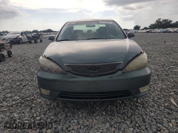 2005 Toyota Camry LE with VIN 4T1BE30K65U038423, listed as a Copart auction lot 64276255 with 182,686 mi miles and Salvage title. Bid and sale history available at DreamBid. Image 5.