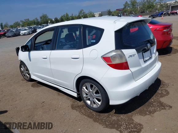 2009 Honda Fit Sport с VIN JHMGE884X9S031777, выставлен на аукционе IAAI как лот 42482823 с пробегом 317 667 миль миль и . История ставок и продаж доступна на DreamBid. Изображение 3.
