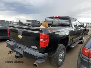 2018 Chevrolet Silverado 3500HD High Country with VIN 1GC4K1EYXJF112660, listed as a Copart auction lot 67345314 with 153,650 mi miles and Salvage Title. Bid and sale history available at DreamBid. Image 3.