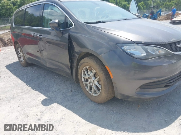 2017 Chrysler Pacifica Touring with VIN 2C4RC1DG4HR770716, listed as a IAAI auction lot 42647418 with 75,958 mi miles and . Bid and sale history available at DreamBid. Image 6.