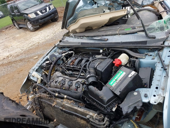 2008 Mercury Sable с VIN 1MEHM40W68G608061, выставлен на аукционе IAAI как лот 42273917 с пробегом 121 126 миль миль и . История ставок и продаж доступна на DreamBid. Изображение 10.