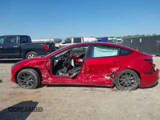 2023 Tesla Model 3 с VIN 5YJ3E1EA8PF545137, выставлен на аукционе IAAI как лот 41992188 с пробегом 35 393 миль миль и . История ставок и продаж доступна на DreamBid. Изображение 14.