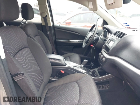 2019 Dodge Journey SE with VIN 3C4PDCBB0KT816103, listed as a IAAI auction lot 41640272 with 118,310 mi miles and . Bid and sale history available at DreamBid. Image 5.